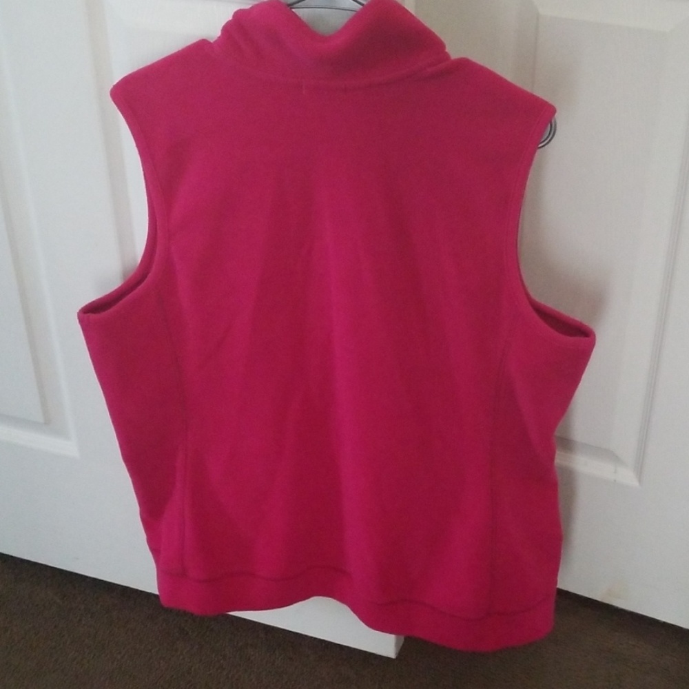 Vest - Picture 3 of 3